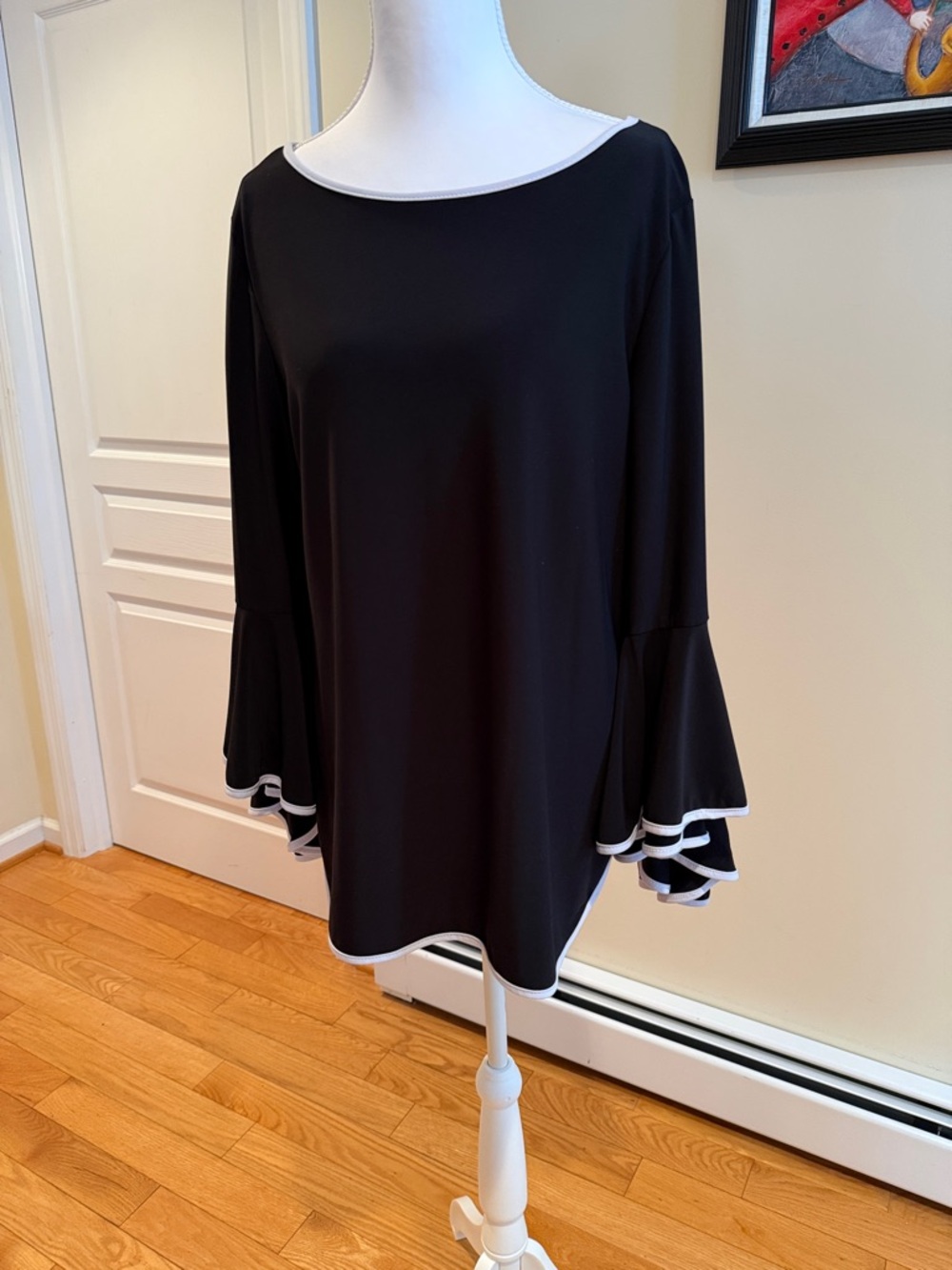 Coco Bianco Black  and White  Blouse with Delicate Embroidered Trim